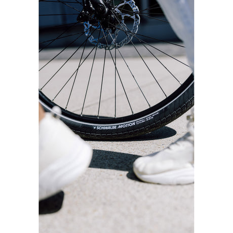 Schwalbe clincher motion veľké jablko 50-622 +r čierna