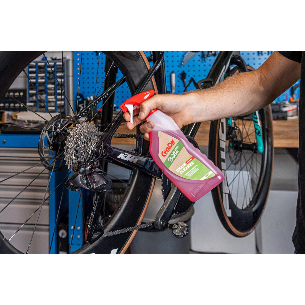 Cyclon Chain Cleaner plant based spray bottle 500ml