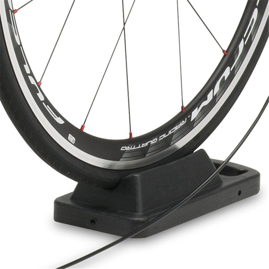 Minoura Magride Trainer 60R with steering switch