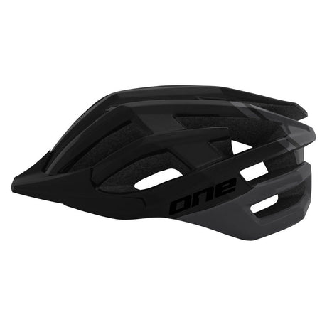 En en rodret MTB-lopp M L (57-61) Black Grey