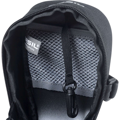 Basil Mada Saddle Bag - compacto, preto, 1L, velcro, acessório de bicicleta