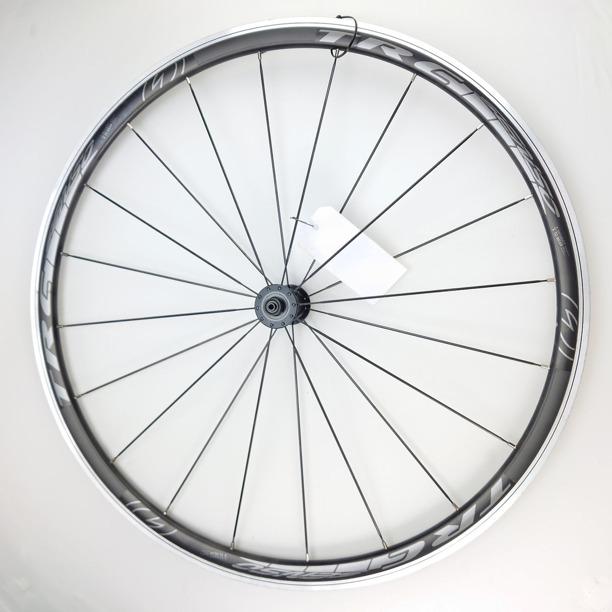 Front wheel 28x3 4 alu black race