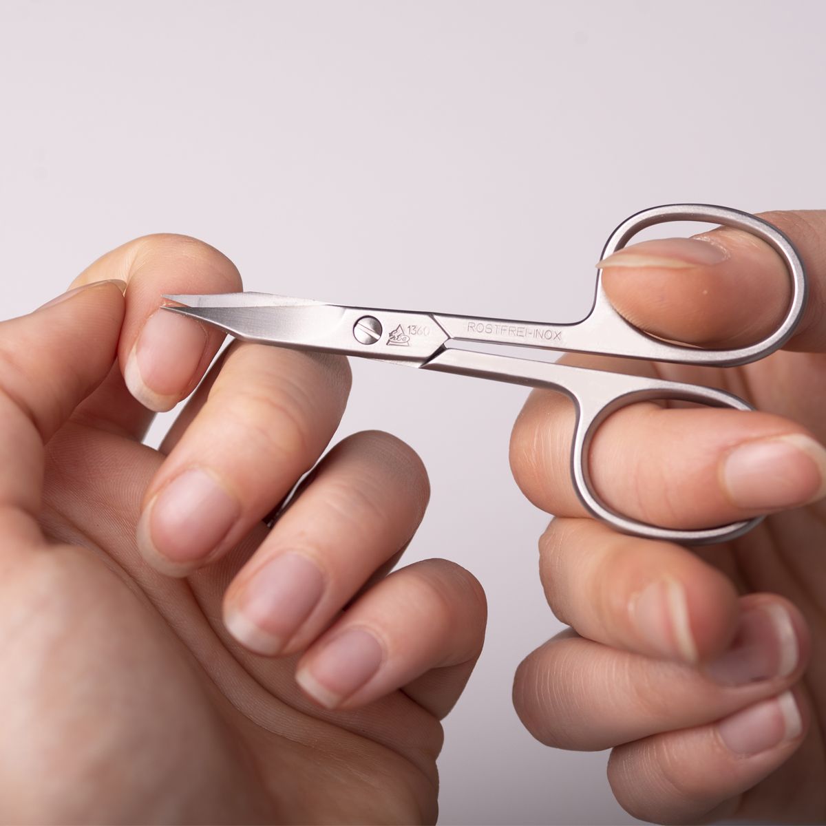 Erbe solingen skin scissors straight 9cm (erbe91081)
