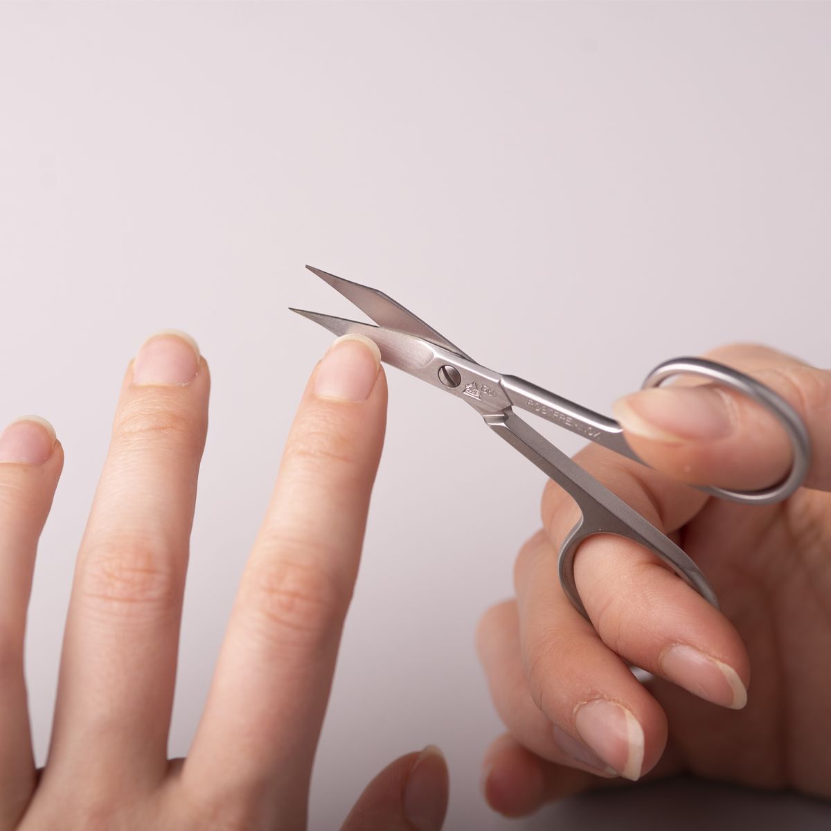Erbe solingen nail scissors with sharp point 9cm (erbe91361)