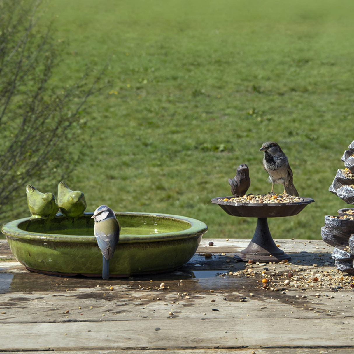 Esschert design birdbath ceramic round green