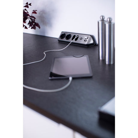 Brennerstuhl ®estilo sarok csatlakozódoboz szalag USB töltő funkcióval 4 utas 2x védőaljzat 2x euro ezüst fekete