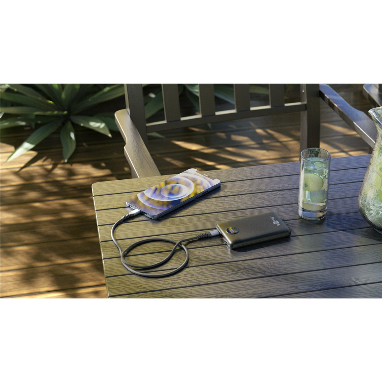 Goobay Power Bank kompakt 10.000 mah (schwaarz, 10 Ah, 1x USB-A, 1x USB-C, Stroumversuergung, Schnellladung)