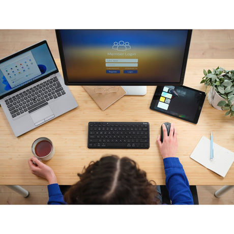 Trust Lyra compact wireless keyboard (black, US layout (QWERTY), scissor switches, 65%, 2.4 GHz USB, Bluetooth)