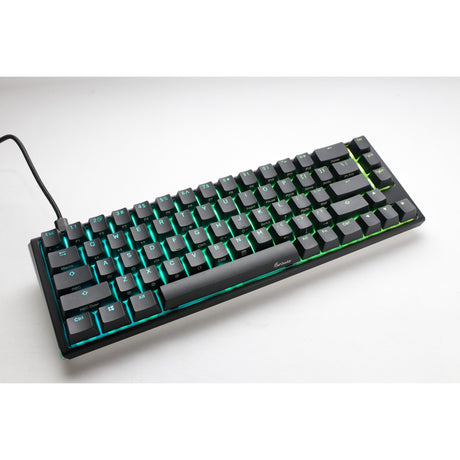 Ducky one 3 klasikinė sf rgb mechaninė klaviatūra (juoda, us išdėstymas (qwerty), cherry mx brown, 65%, rgb šviesos diodai, dvigubo kadro pbt, karšto keitimo, quack mechanika)