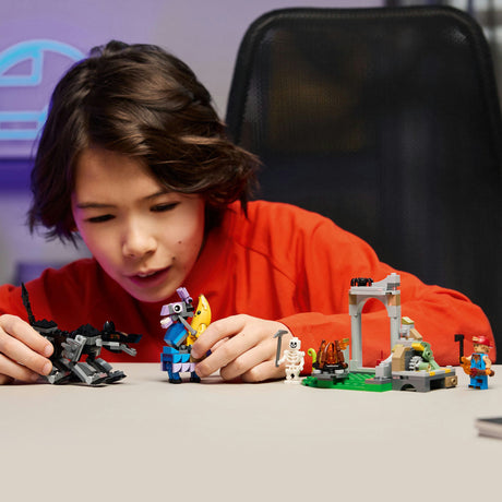 Lego Fortnite 77075 Peely i obóz świec zapłonowych