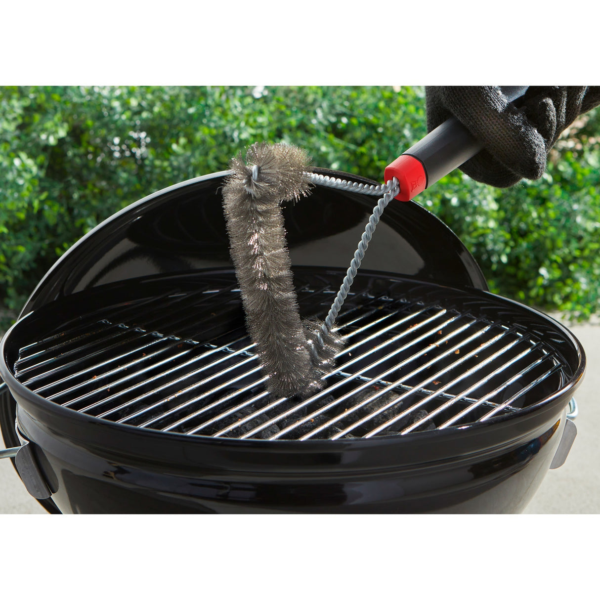 Weber Three-Sided Grill Brush (black red, 30 cm)