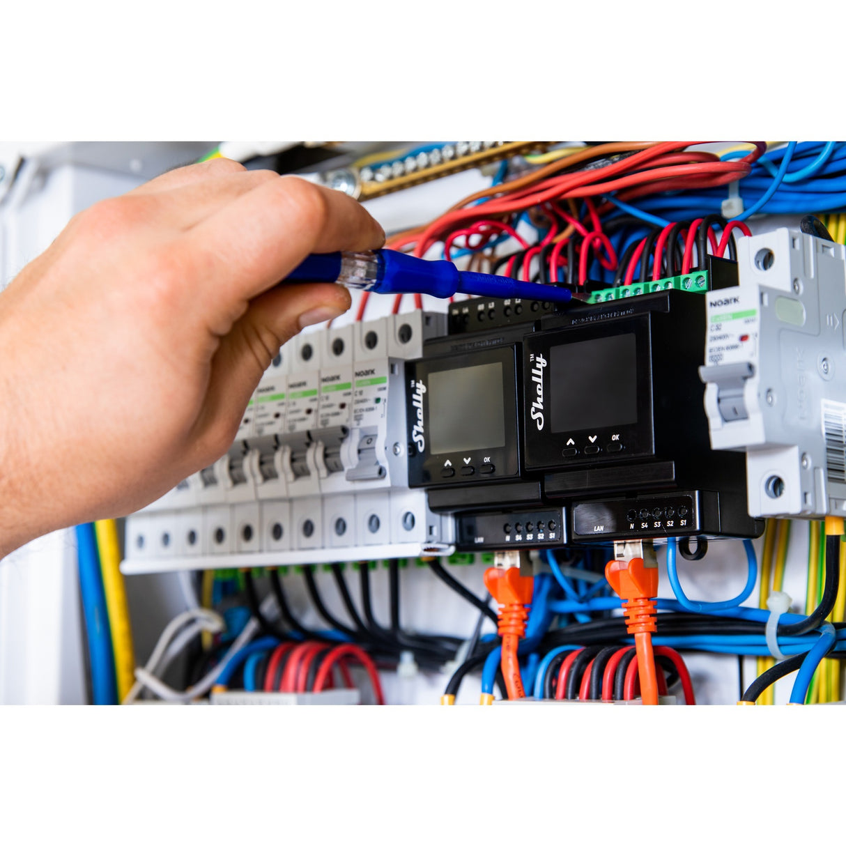 Shelly Pro 4PM relay (4-channel, WiFi, LAN, Bluetooth)