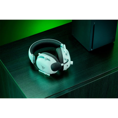 Razer Blackshark V2 Pro für Xbox Over-Ear-Gaming-Headset (Weiß, PC, Xbox Series X|S, Xbox One, PS4)