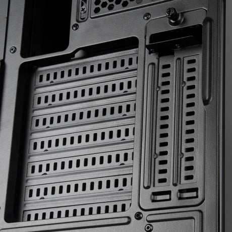 Silverstone fara r1 v2 midi tower pouzdro (černé | 3x USB-A | tvrzené sklo)