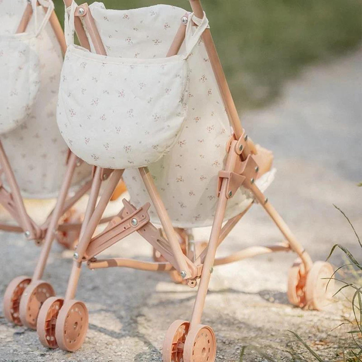 Kleng hollännesch Popp Buggy Metallrosa
