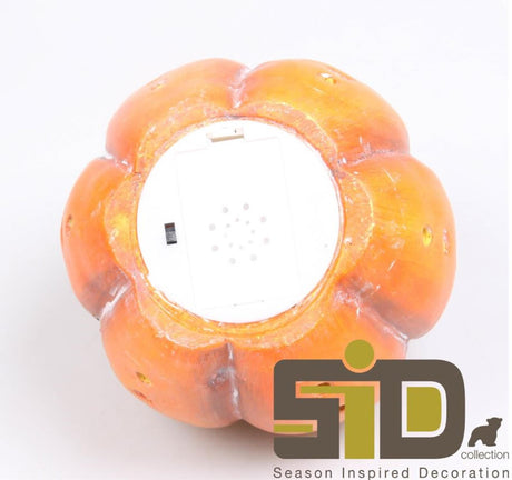 Dekoracyjna dynia inspirowana porą roku z oświetleniem LED h14cm