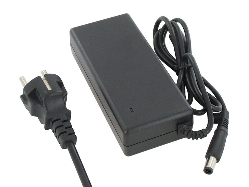 Blu-Basis Laptop Adapter 90w